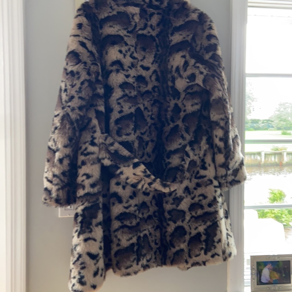 Fur Jacket - Picture 3 of 7